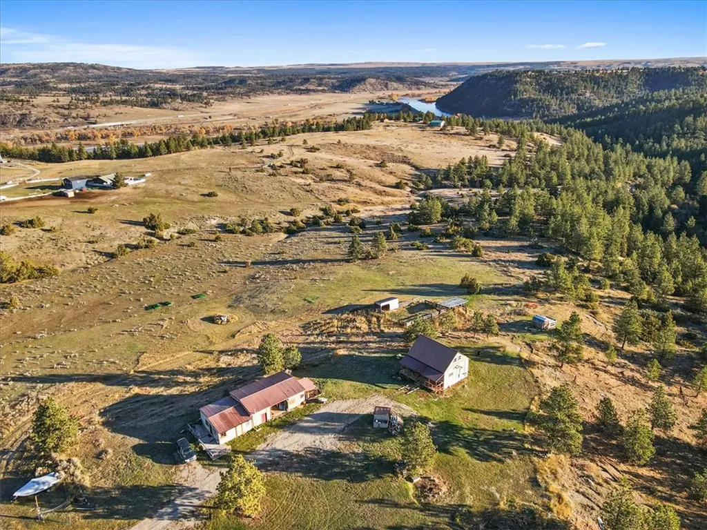 9 Lost Cache Road Columbus MT 59019