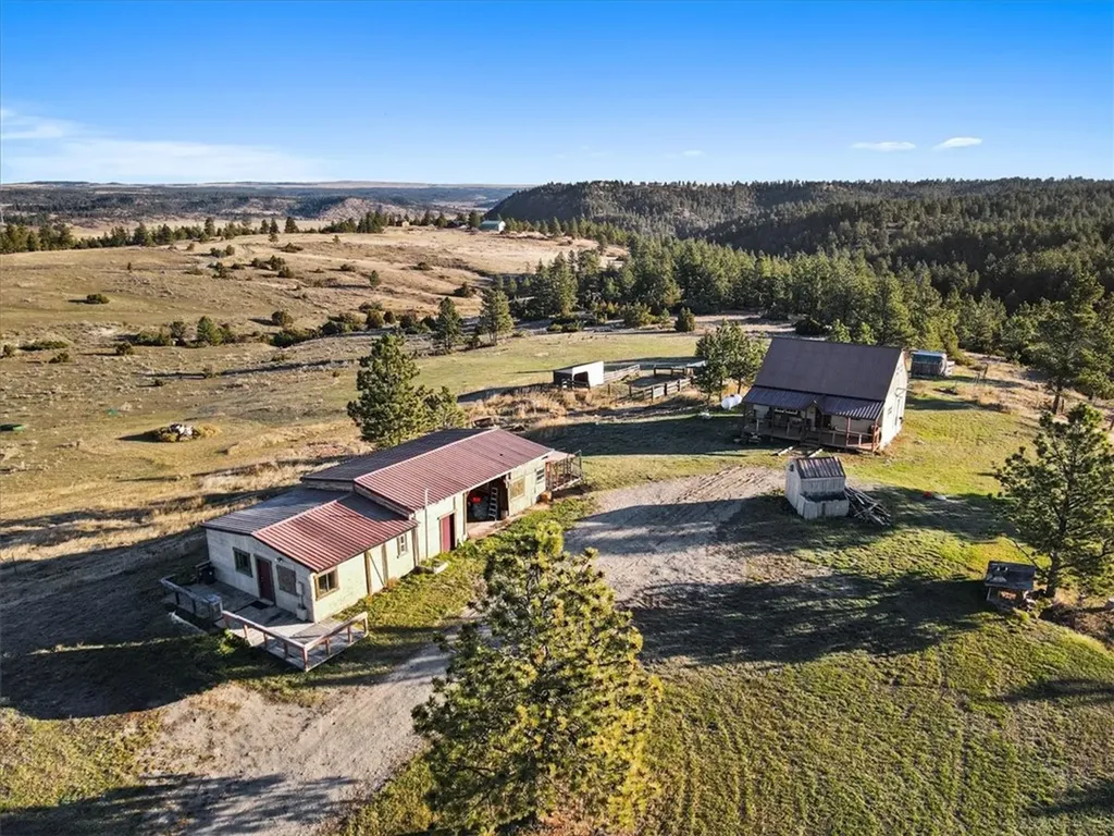 9 Lost Cache Road Columbus MT 59019