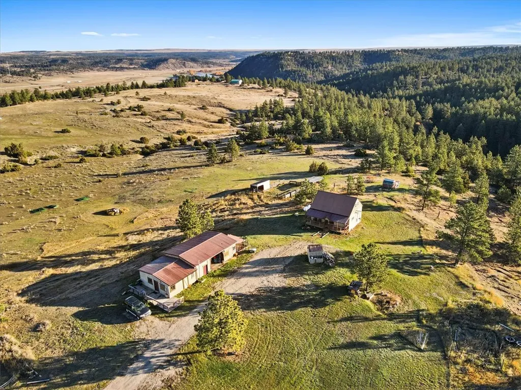 9 Lost Cache Road Columbus MT 59019