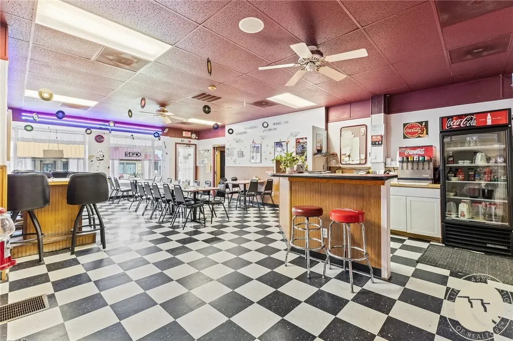 106 & 108 S Main Street Bridger MT 59014