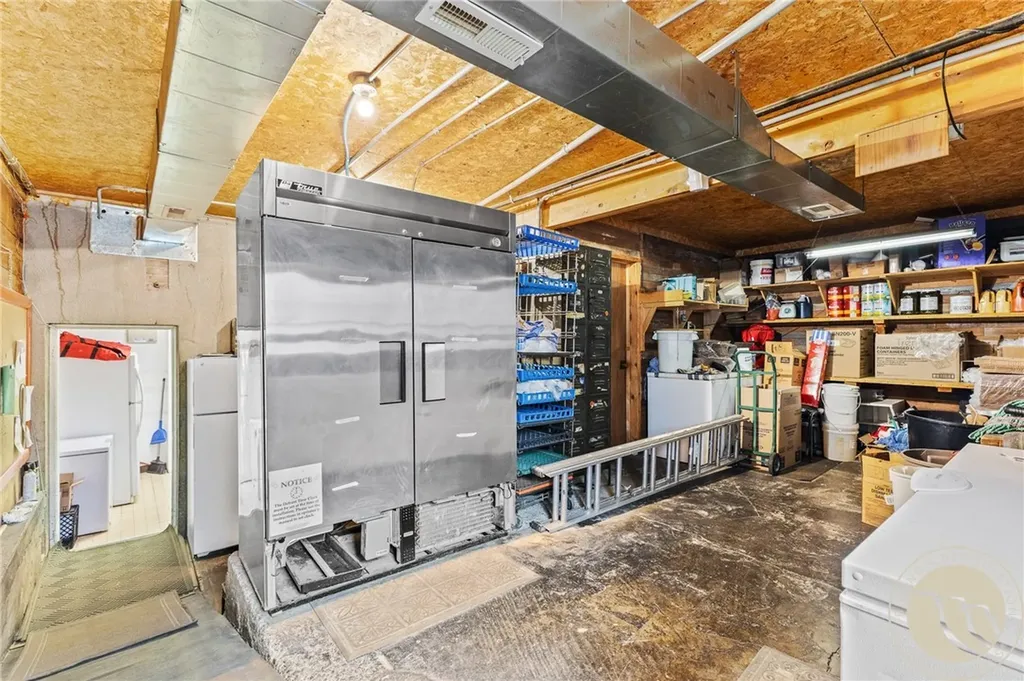 106 & 108 S Main Street Bridger MT 59014