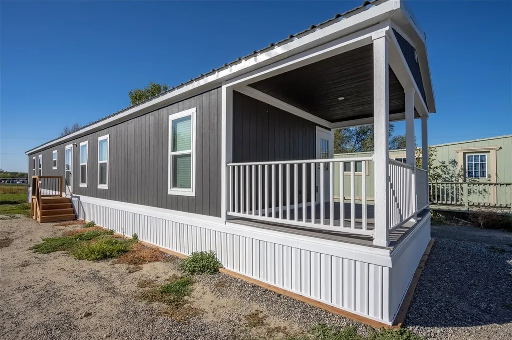 2224 U.s. Highway 87 East #17 Billings MT 59101