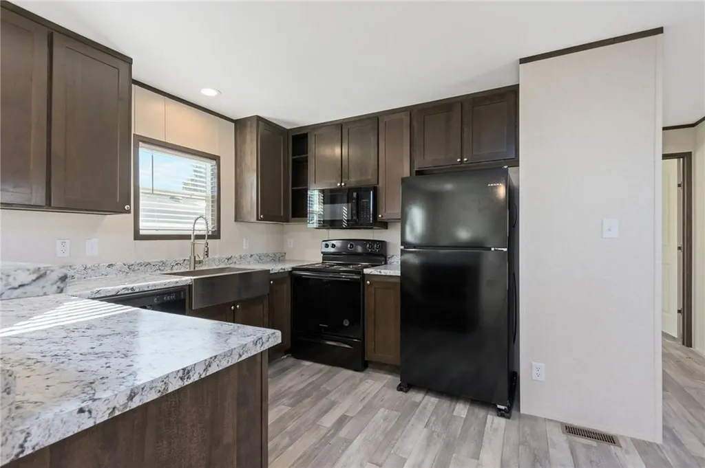 2224 U.s. Highway 87 East #17 Billings MT 59101