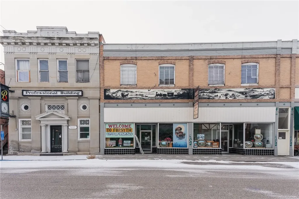 172 N 9th Avenue Forsyth MT 59327