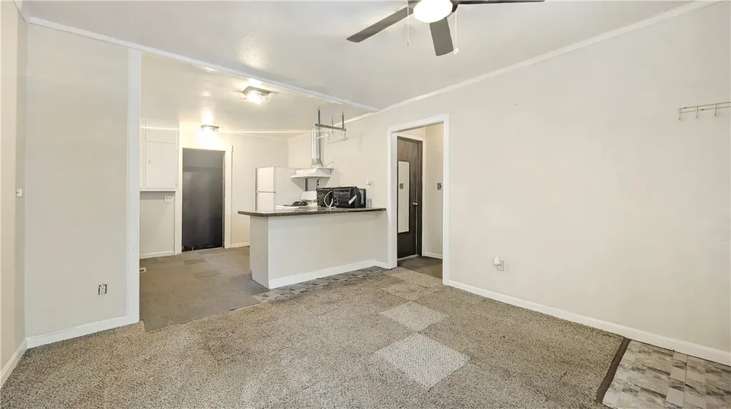 307 N Sargent Avenue Glendive MT 59330