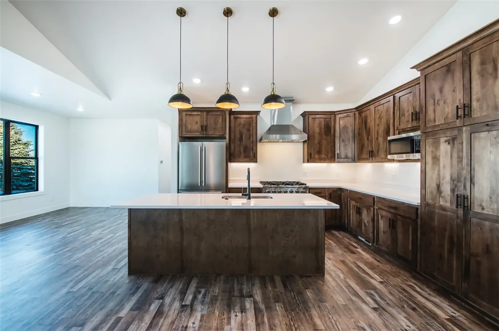 2445 Pine Ridge Road Red Lodge MT 59068