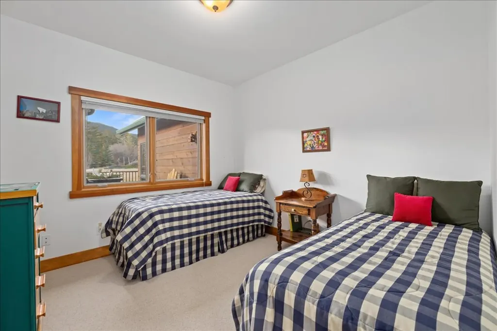 15 Ski Lane Red Lodge MT 59068