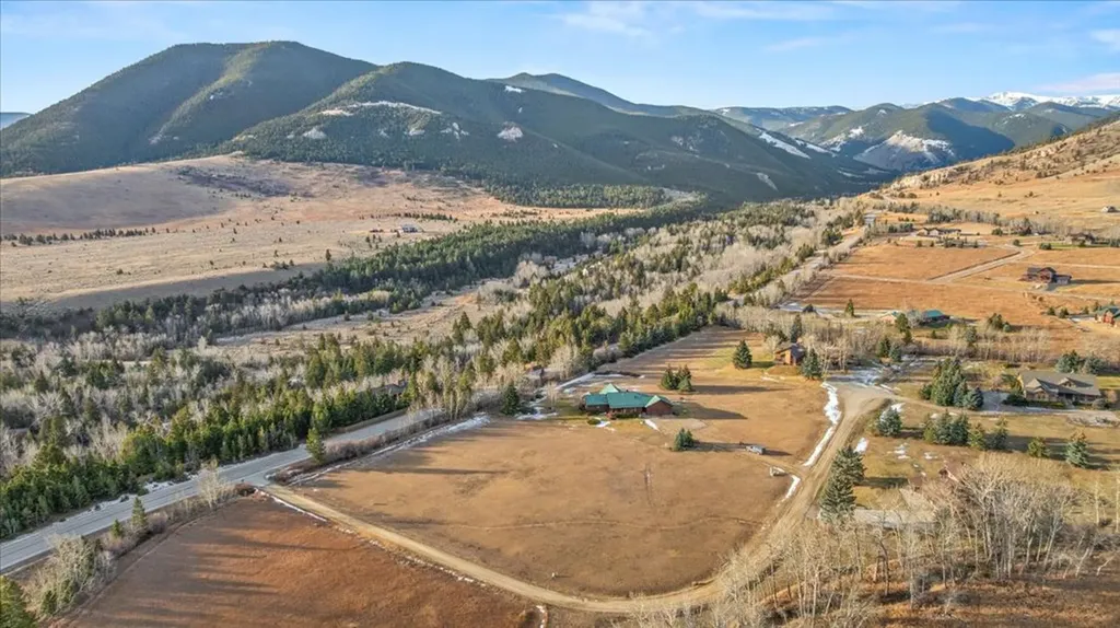 15 Ski Lane Red Lodge MT 59068