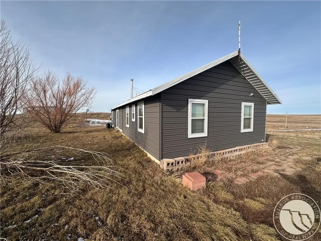 30 Little Beaver Road Baker MT 59313