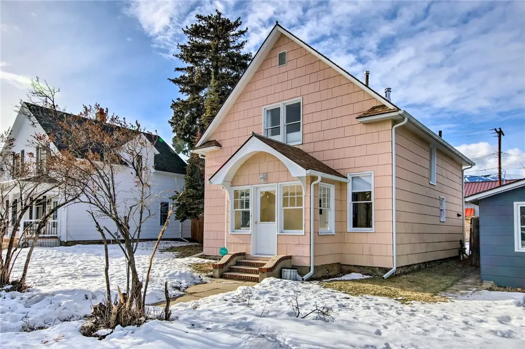 515 N Platt Avenue Red Lodge MT 59068