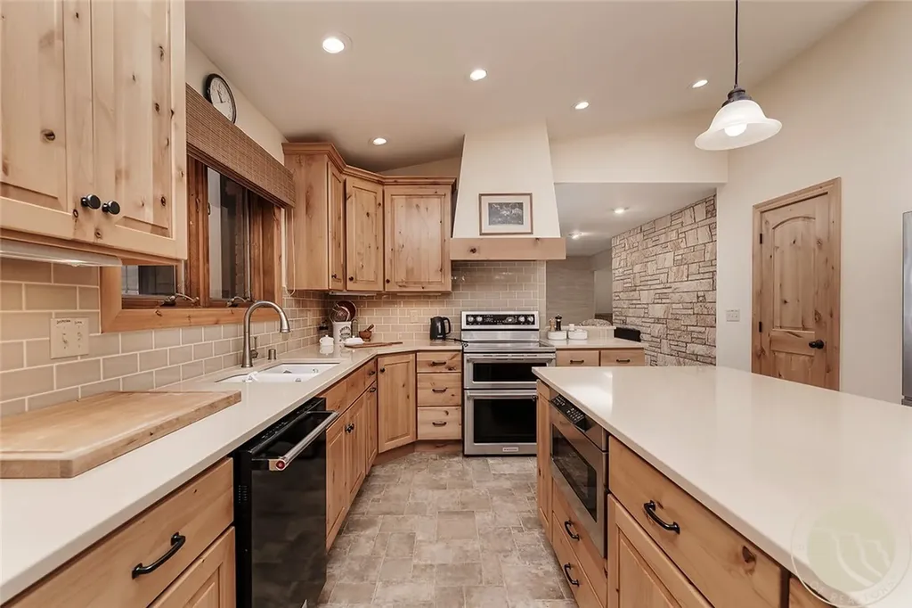 3065 Gregory Drive W Billings MT 59102