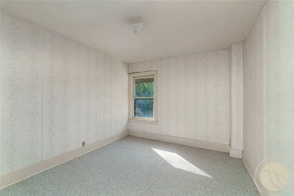 8 N Division Street Reed Point MT 59069