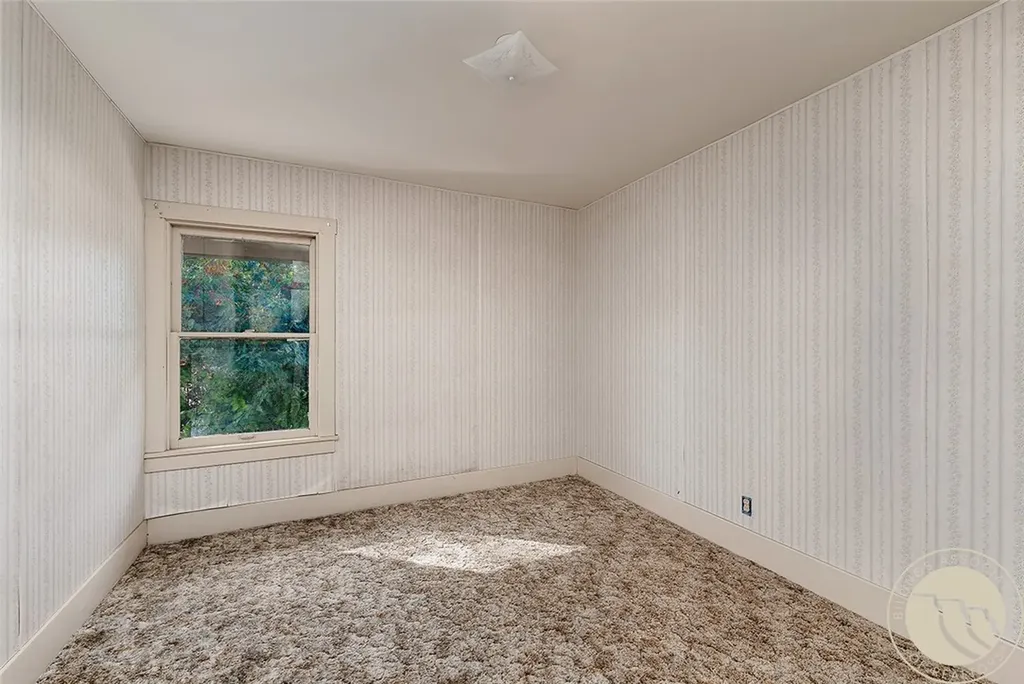 8 N Division Street Reed Point MT 59069