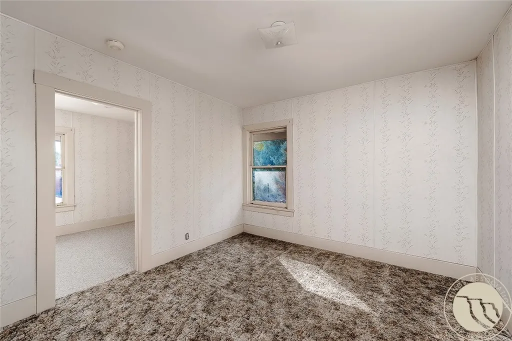 8 N Division Street Reed Point MT 59069