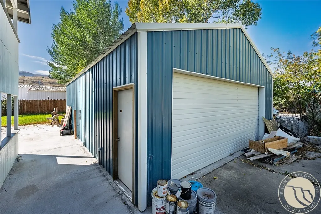 8 N Division Street Reed Point MT 59069