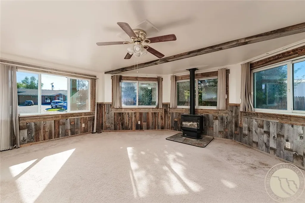 8 N Division Street Reed Point MT 59069