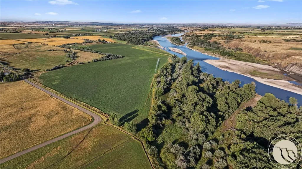 2573 Road 8 Huntley MT 59088