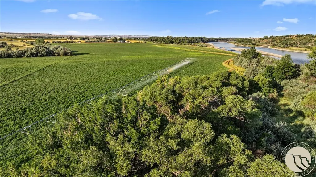 2573 Road 8 Huntley MT 59088