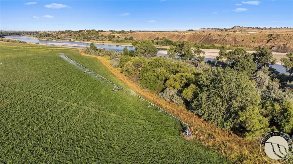 2573 Road 8 Huntley MT 59088