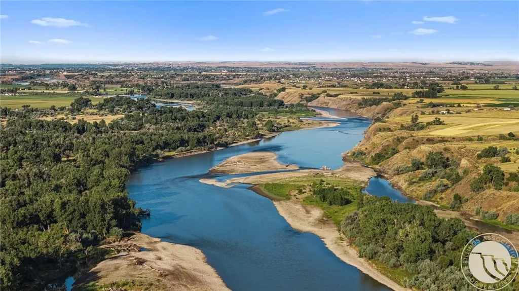2573 Road 8 Huntley MT 59088