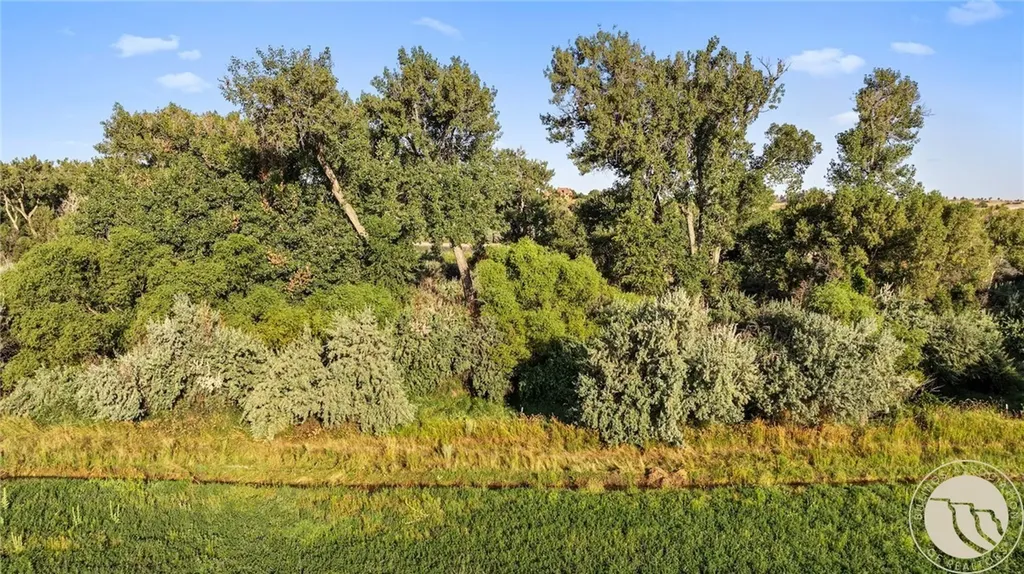 2573 Road 8 Huntley MT 59088