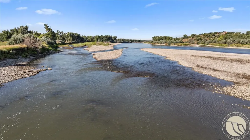 2573 Road 8 Huntley MT 59088