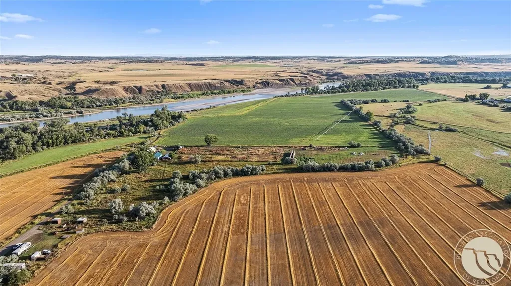 2573 Road 8 Huntley MT 59088