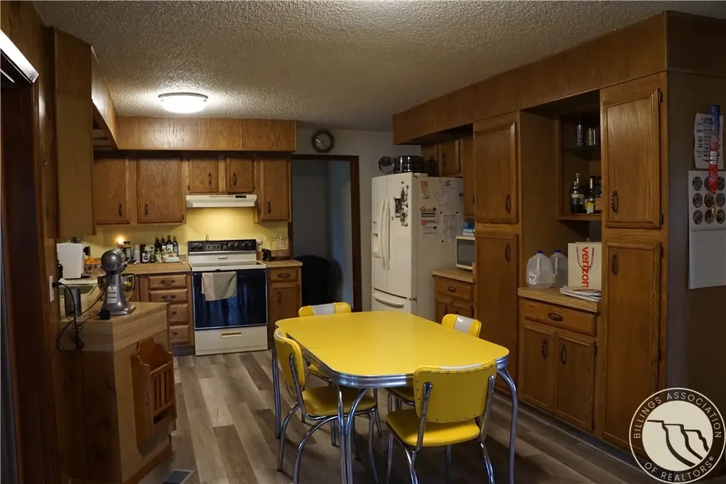 79 Meyers Road Columbus MT 59019