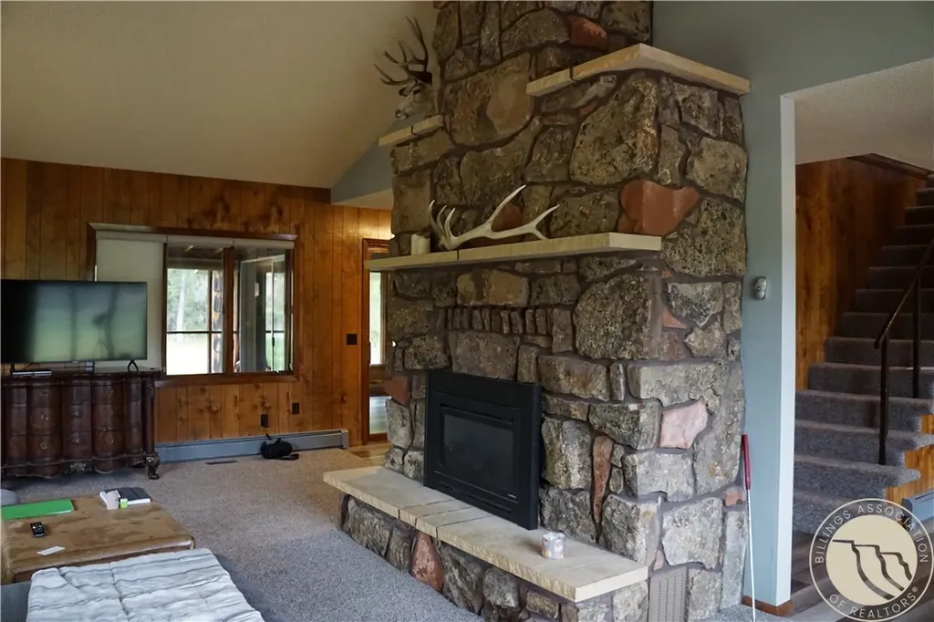 79 Meyers Road Columbus MT 59019