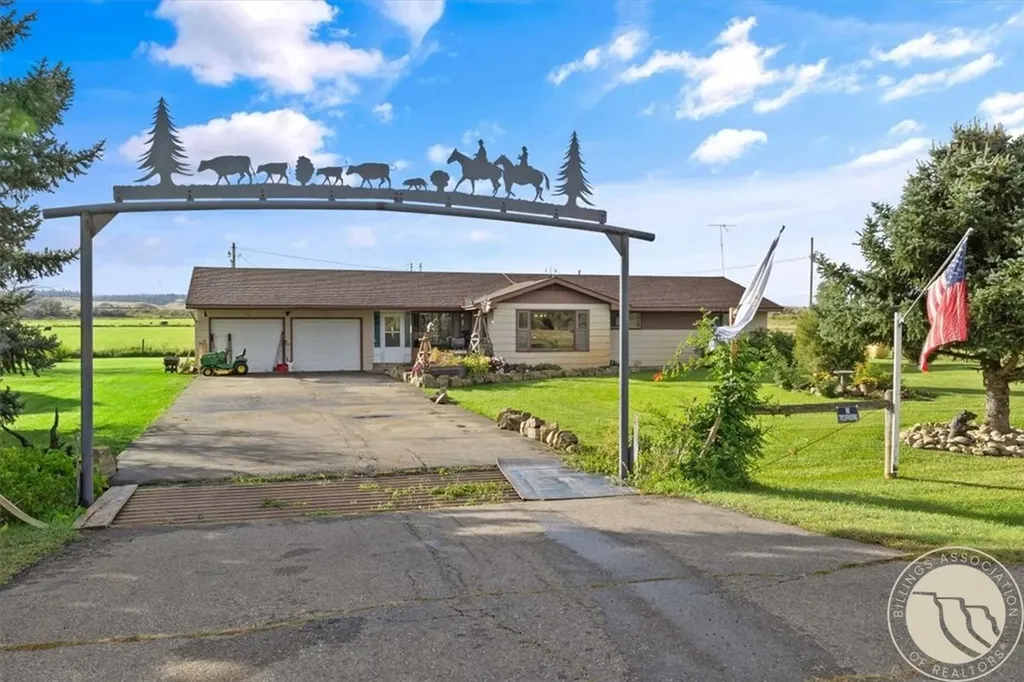 3614 2nd Street S Pompeys Pillar MT 59064