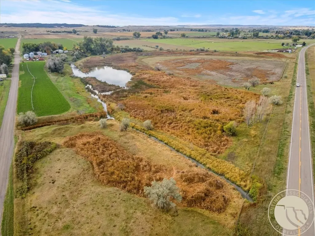 2 2nd S Pompeys Pillar MT 59064
