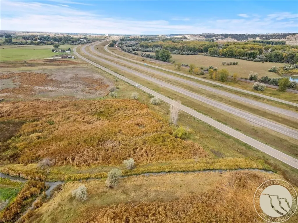 2 2nd S Pompeys Pillar MT 59064