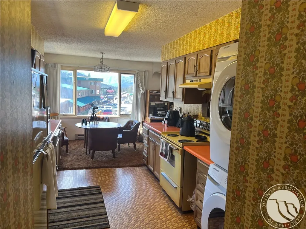 302 Main Street E Cooke City MT 59020
