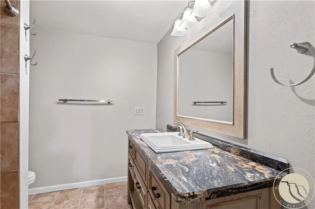 516 13th Street W Hardin MT 59034