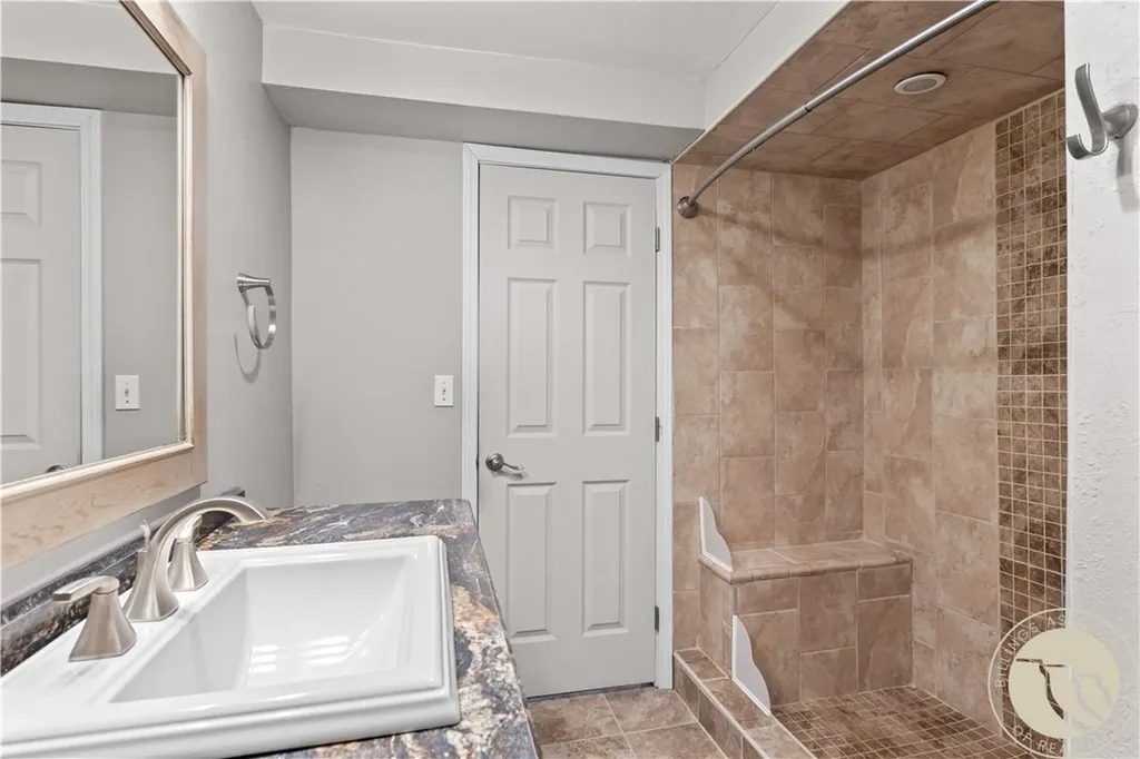 516 13th Street W Hardin MT 59034