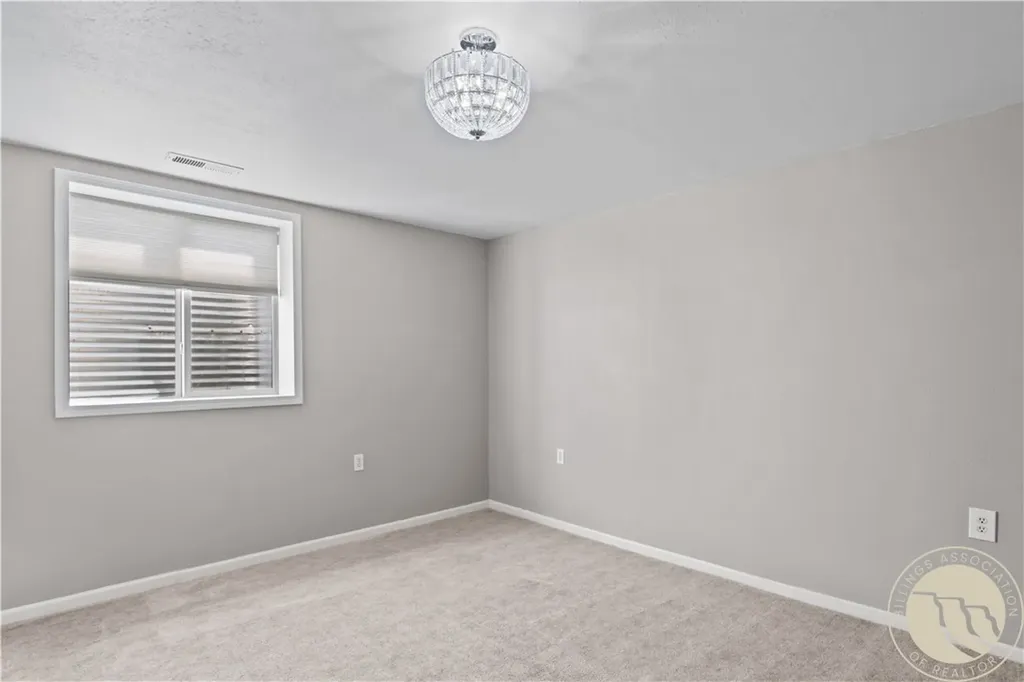 516 13th Street W Hardin MT 59034