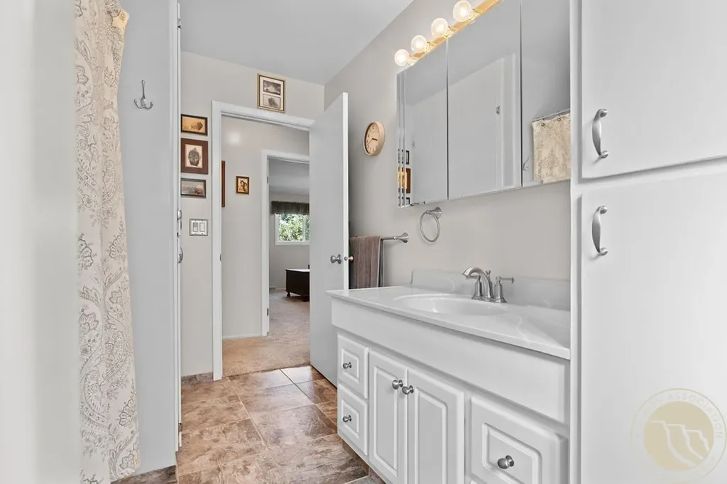 820 1st Street S Hardin MT 59034