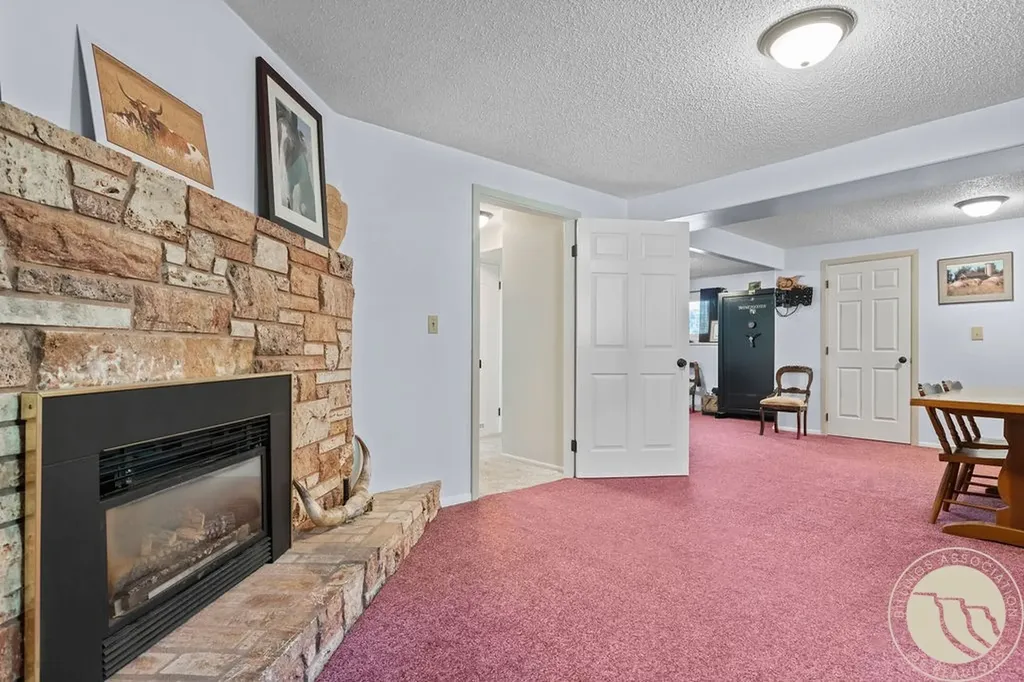 820 1st Street S Hardin MT 59034