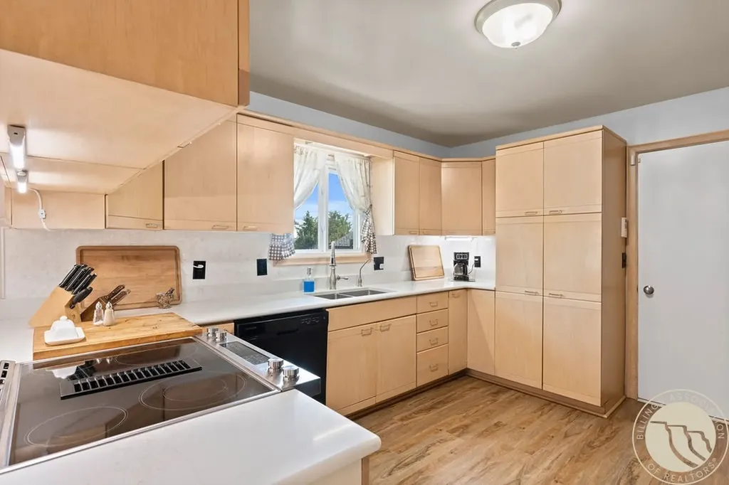 820 1st Street S Hardin MT 59034