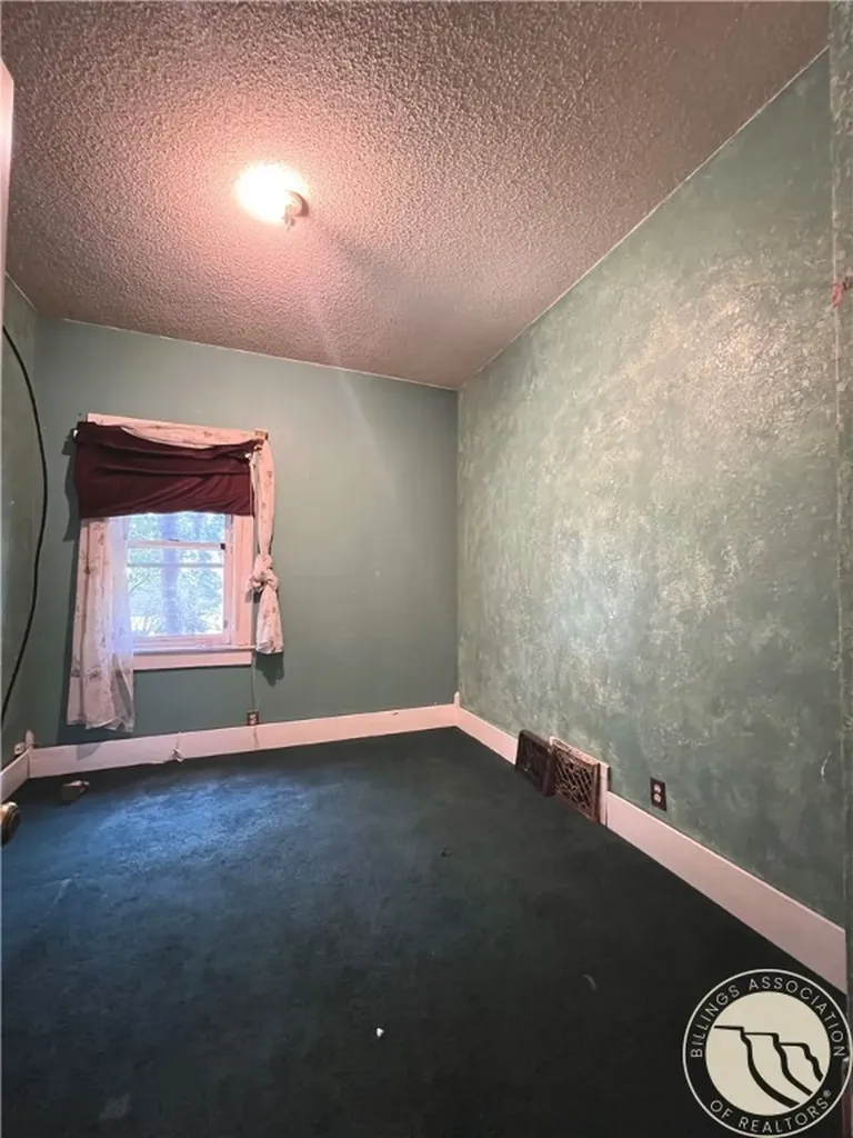 325 Terry Billings MT 59101