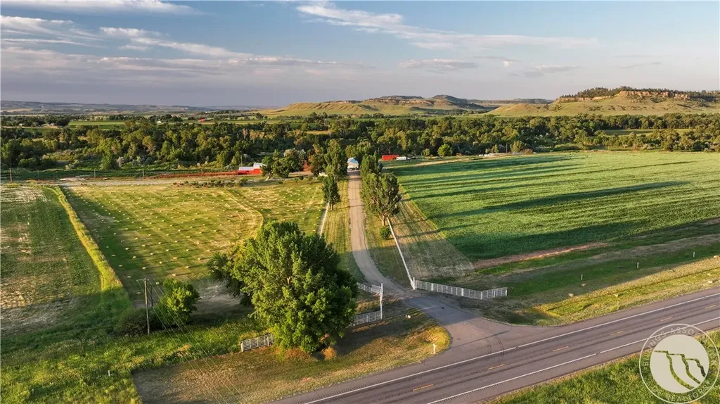9786 Us Highway 212 Joliet MT 59041