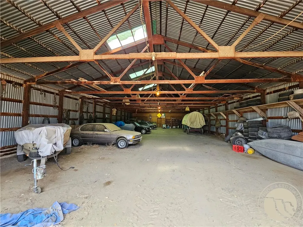 9786 Us Highway 212 Joliet MT 59041
