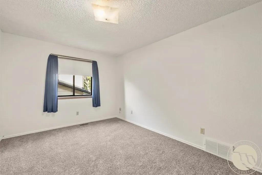 3295 Granger Avenue E Billings MT 59102