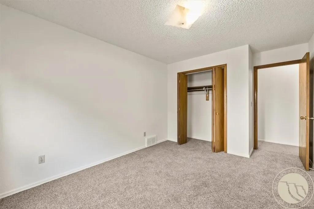 3295 Granger Avenue E Billings MT 59102