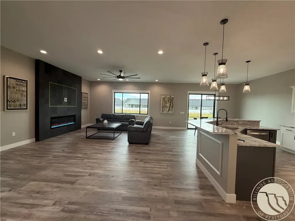 1025 Vineyard Way Billings MT 59106