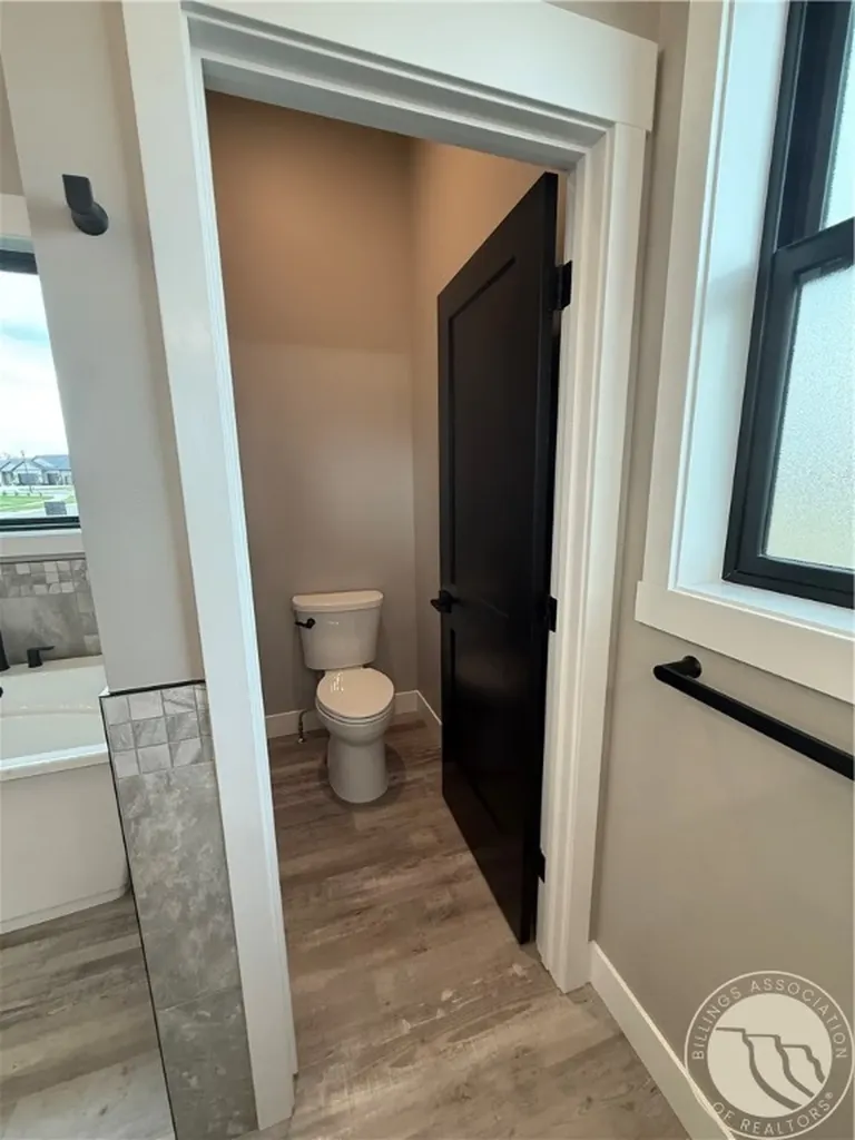 1025 Vineyard Way Billings MT 59106