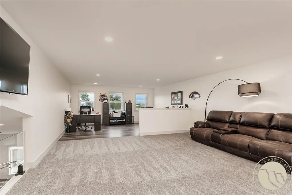 2735 Hummingbird Way Billings MT 59105