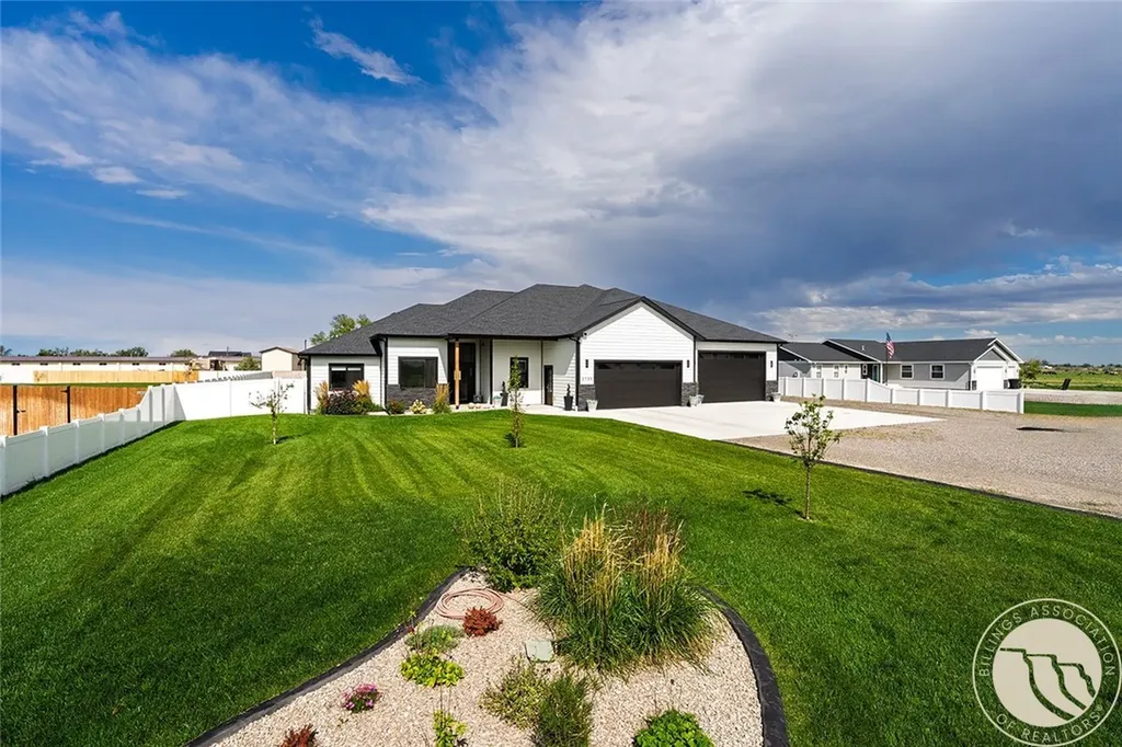 2735 Hummingbird Way Billings MT 59105