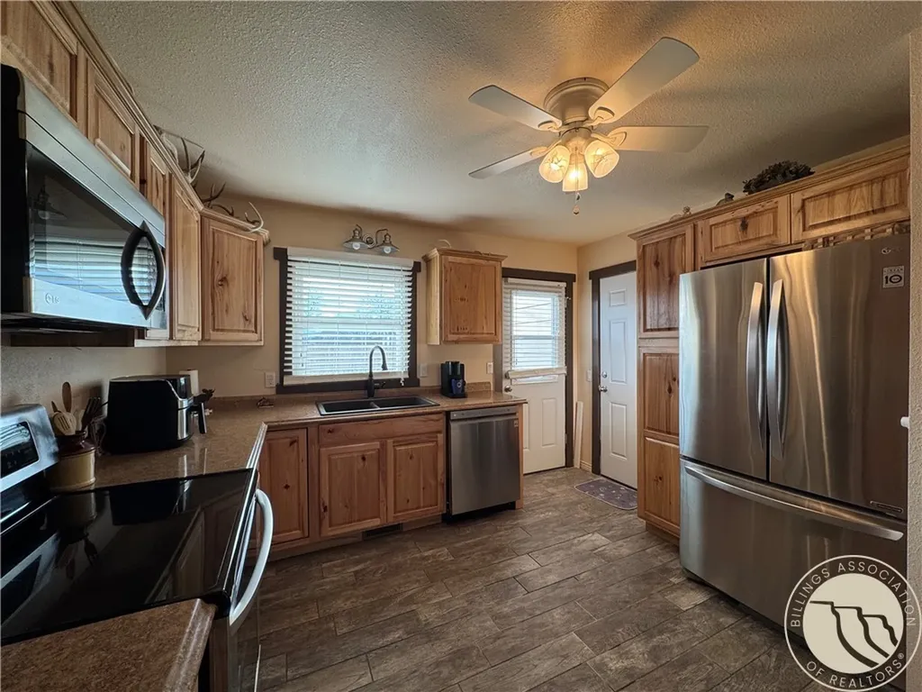 704 Hooper Street Big Timber MT 59011