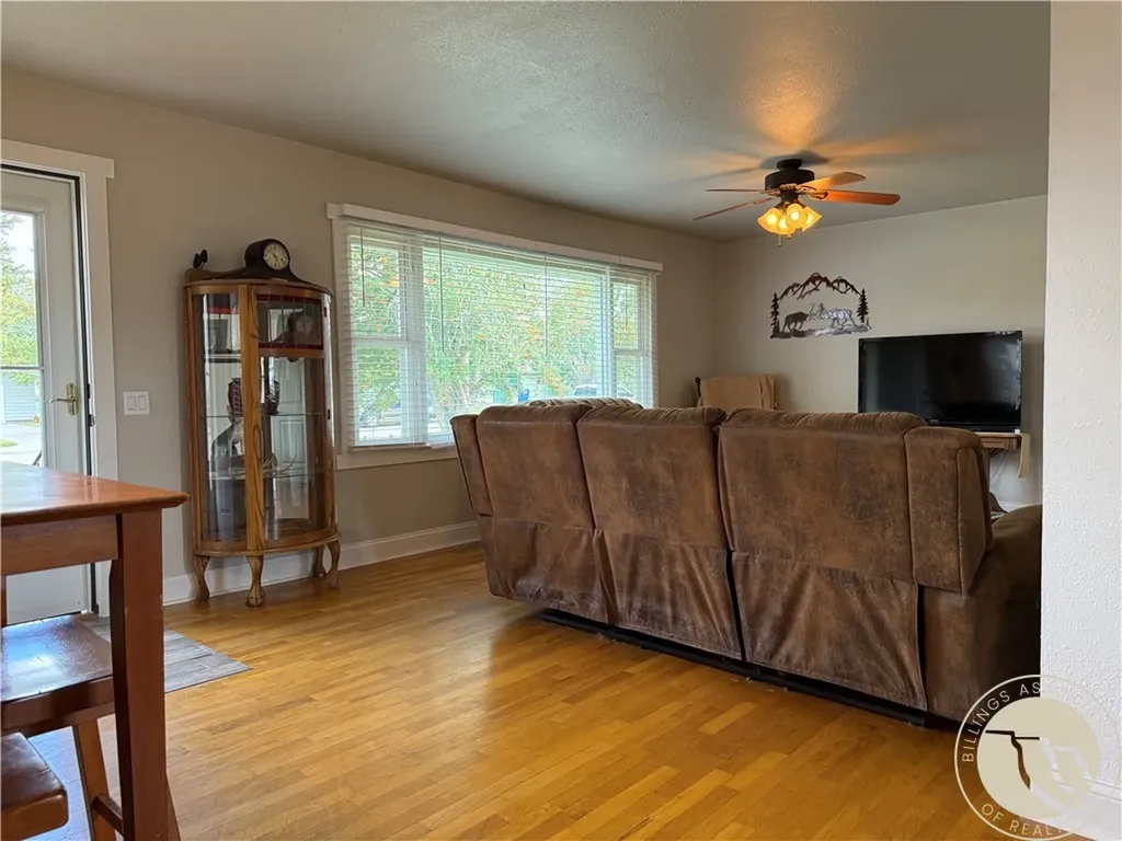 704 Hooper Street Big Timber MT 59011